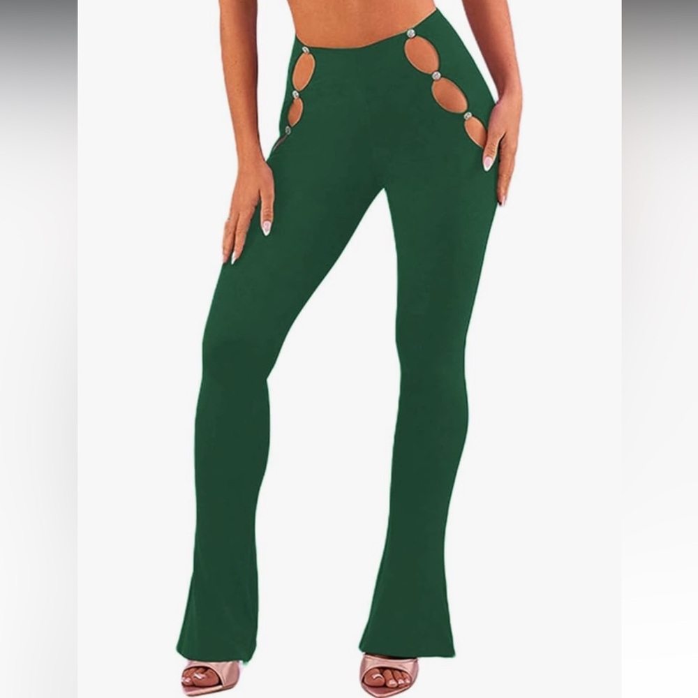 NWOT Green High Waisted Flare Pants w/ Cut Outs; Size M; BRAND NEW! NWB!